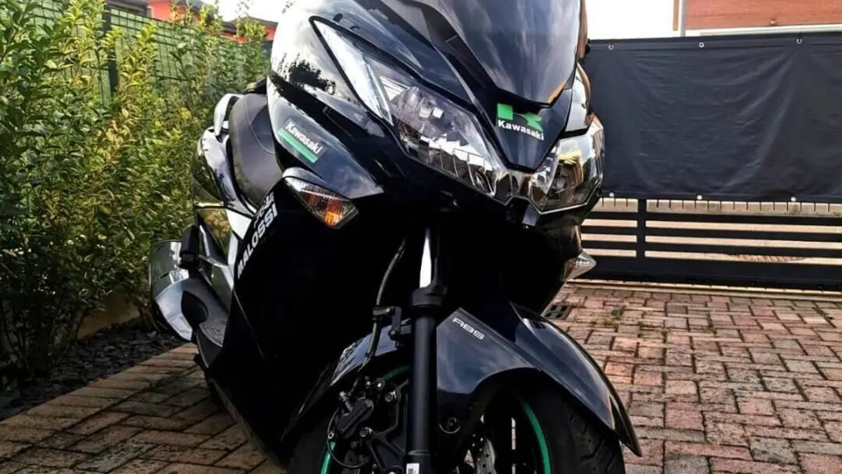 Kawasaki J 125 ABS (2016)  (4)