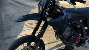 Fantic Motor XMF 125 Motard Performance 4T (2023 - 24)  (2)