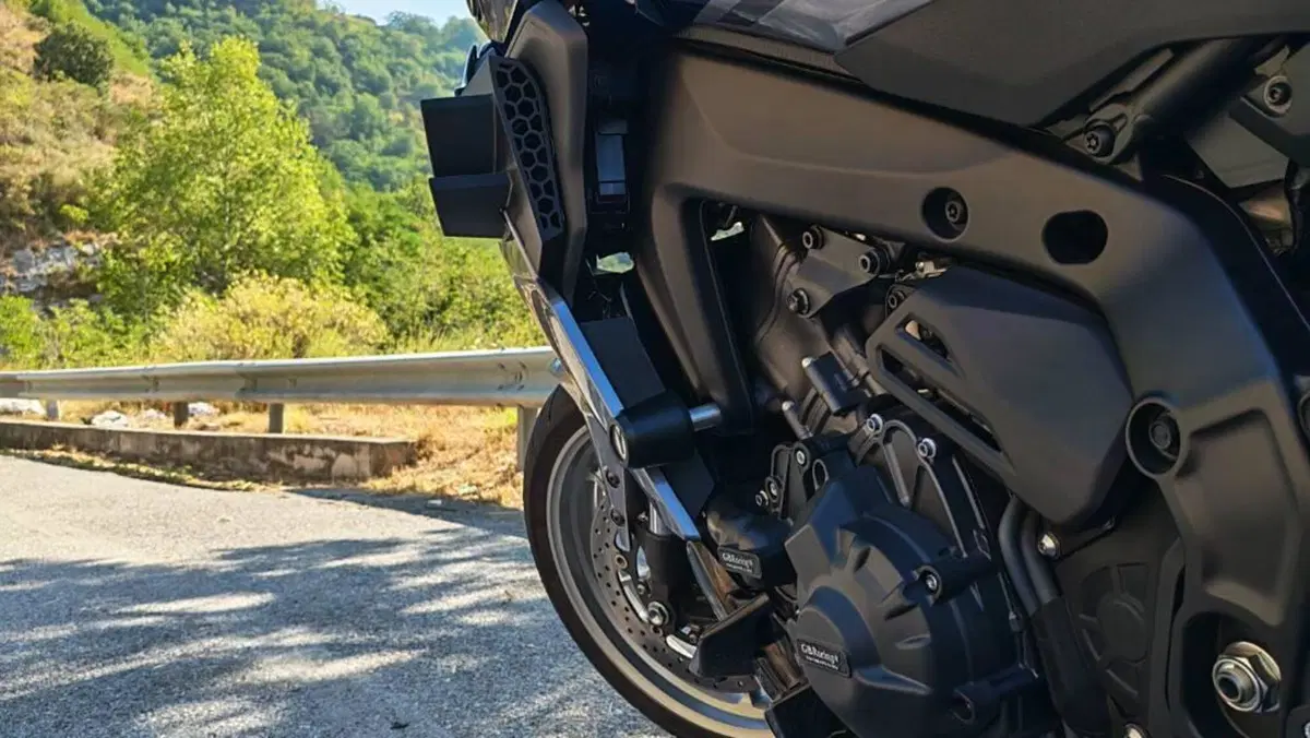 Yamaha Tracer 9 GT+ Y-AMT (2025 - 26)  (6)