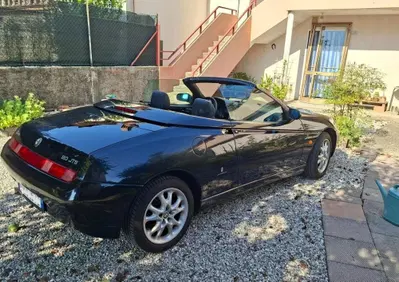 Alfa Romeo Spider 2.0i JTS 16V cat (3)