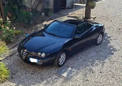 Alfa Romeo Spider 2.0i JTS 16V cat (4)
