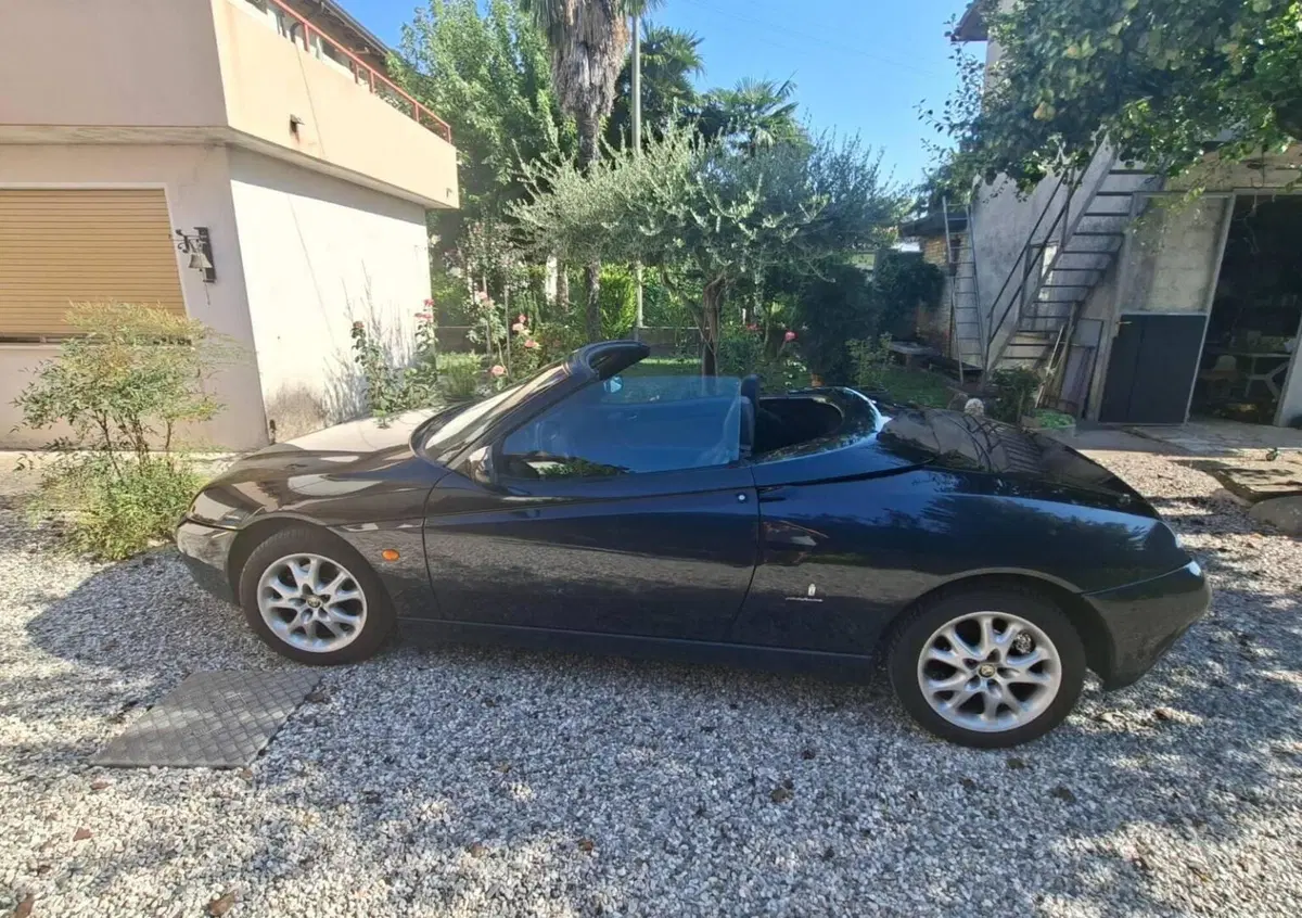 Alfa Romeo Spider 2.0i JTS 16V cat (7)
