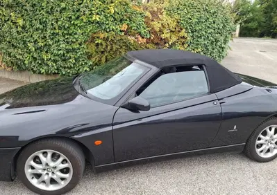Alfa Romeo Spider 2.0i JTS 16V cat (10)