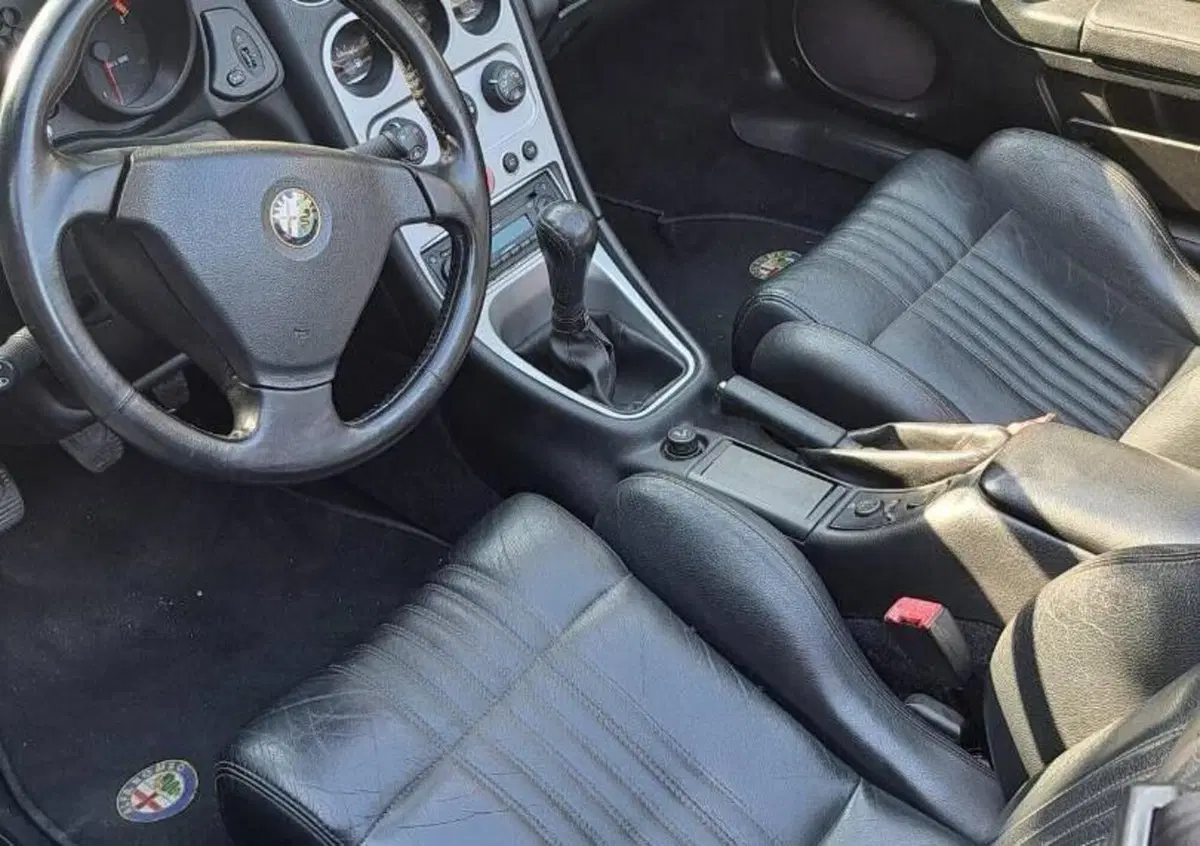 Alfa Romeo Spider 2.0i JTS 16V cat (14)