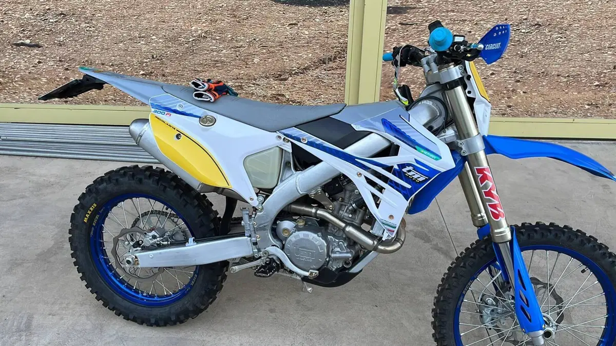 Tm Moto EN 300 4T ES Fi (2025)  (2)