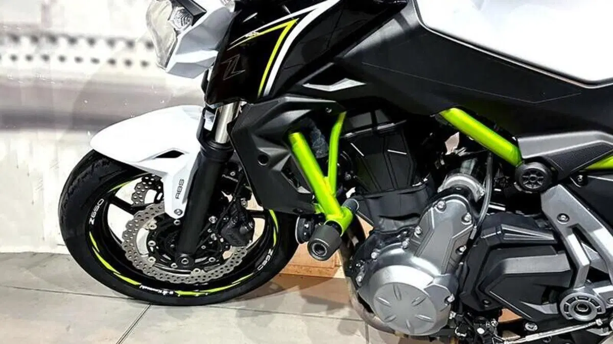 Kawasaki Z 650 (2017 - 19)  (3)