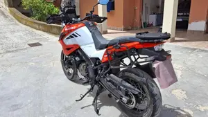 Suzuki V-Strom 1050XT (2020 - 23)  (6)