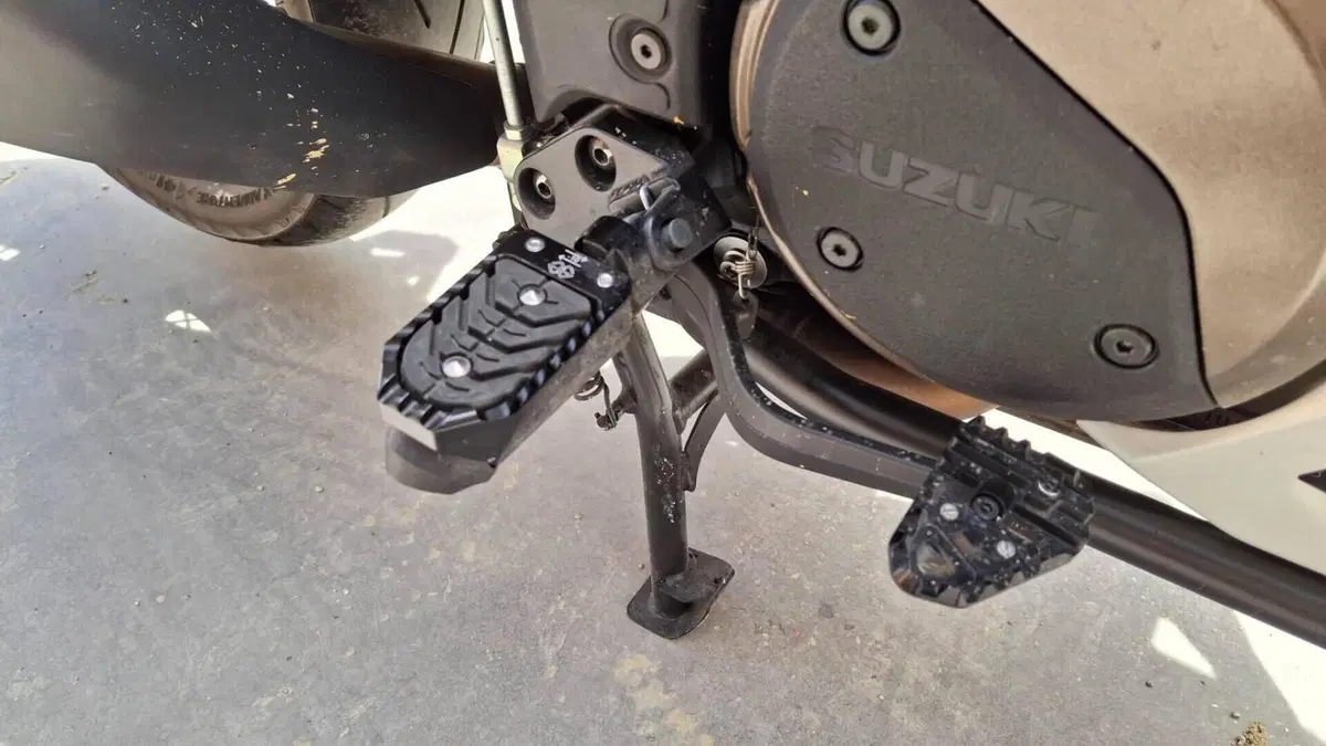 Suzuki V-Strom 1050XT (2020 - 23)  (7)