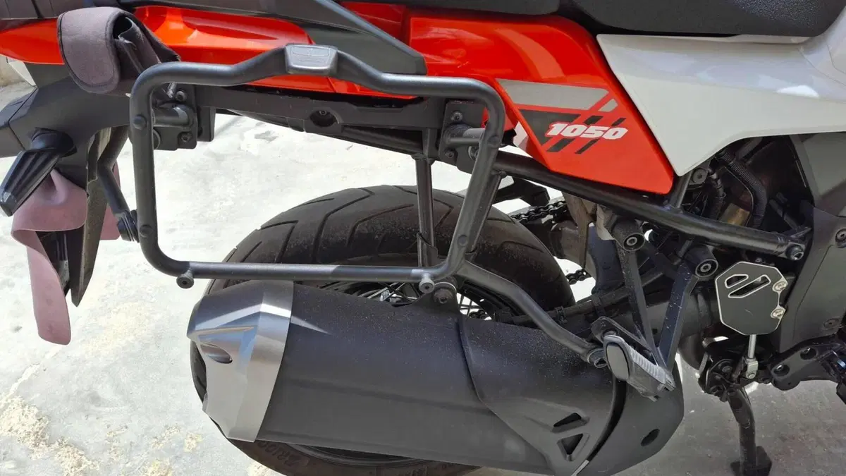 Suzuki V-Strom 1050XT (2020 - 23)  (9)