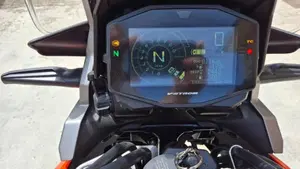 Suzuki V-Strom 1050XT (2020 - 23)  (10)