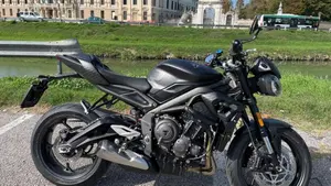 Triumph Street Triple R (2020 - 22) 