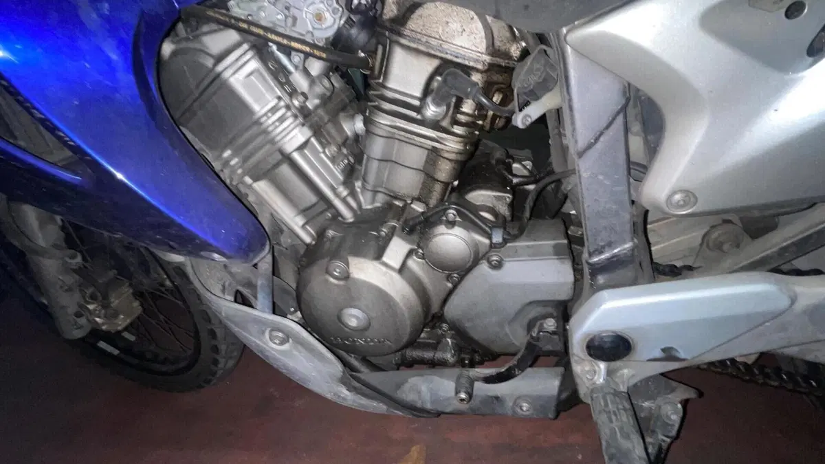 Honda Transalp XL 650V (2005 - 06)  (3)