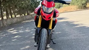 Ducati Hypermotard 950 SP (2022 - 25)  (4)