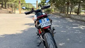 Ducati Hypermotard 950 SP (2022 - 25)  (6)