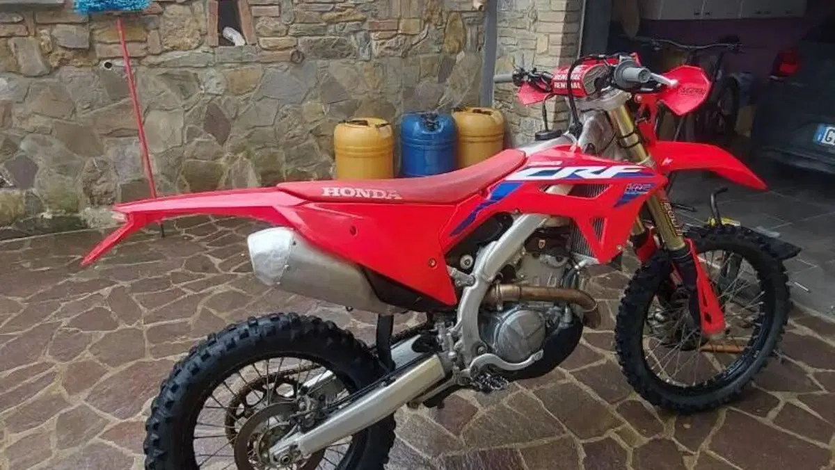 Honda CRF 250RX Enduro (2024)  (3)