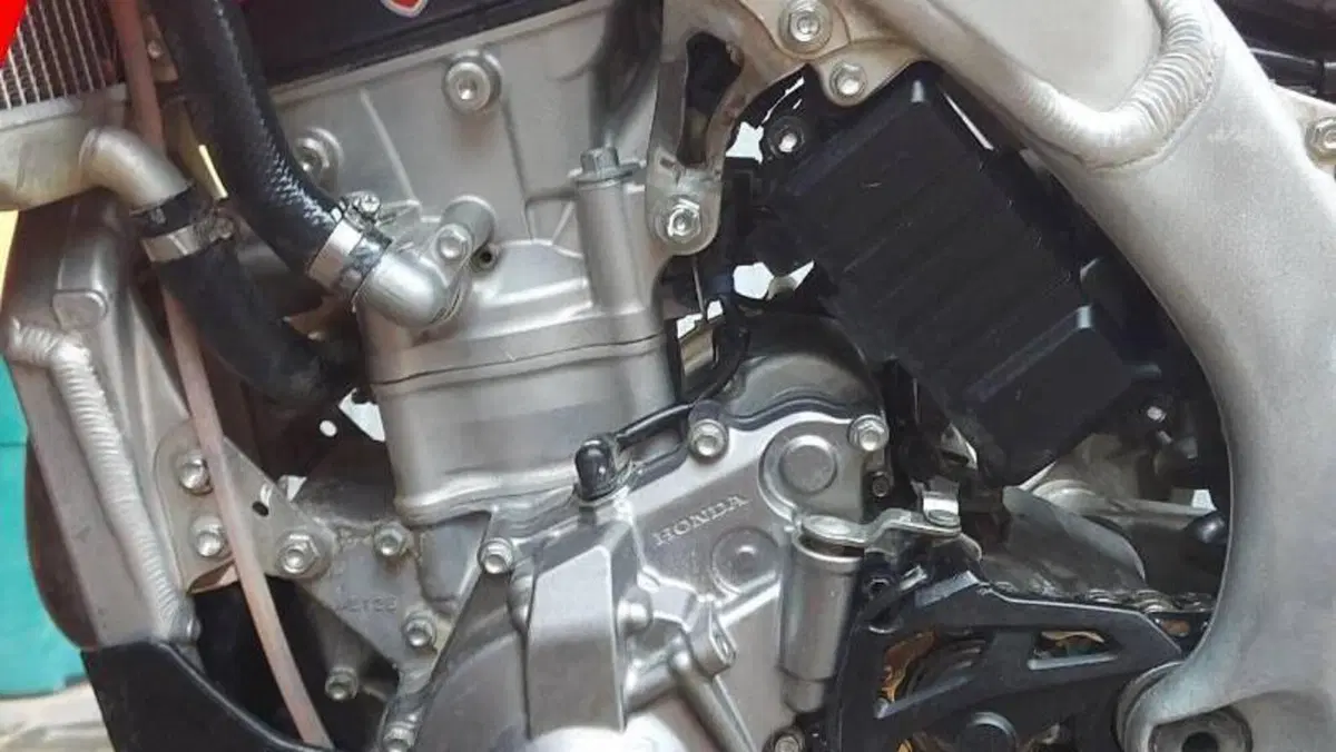 Honda CRF 250RX Enduro (2024)  (5)