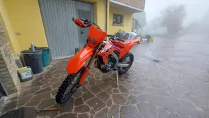 Honda CRF 250RX Enduro (2024)  (9)