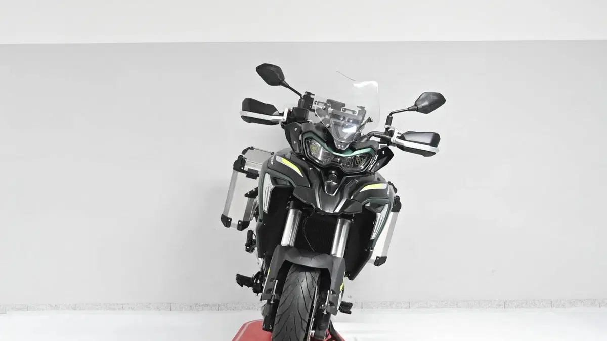 Benelli TRK 702 (2023 - 25)  (5)
