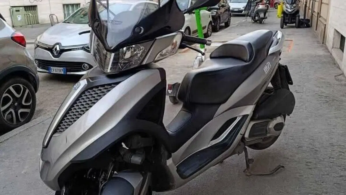 Piaggio Mp3 300 ie Yourban LT (2011 - 16) 