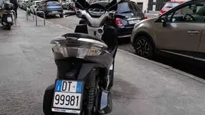 Piaggio Mp3 300 ie Yourban LT (2011 - 16)  (3)