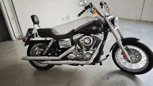 Harley-Davidson 1584 Super Glide Custom (2008 - 13) - FXDC  (2)