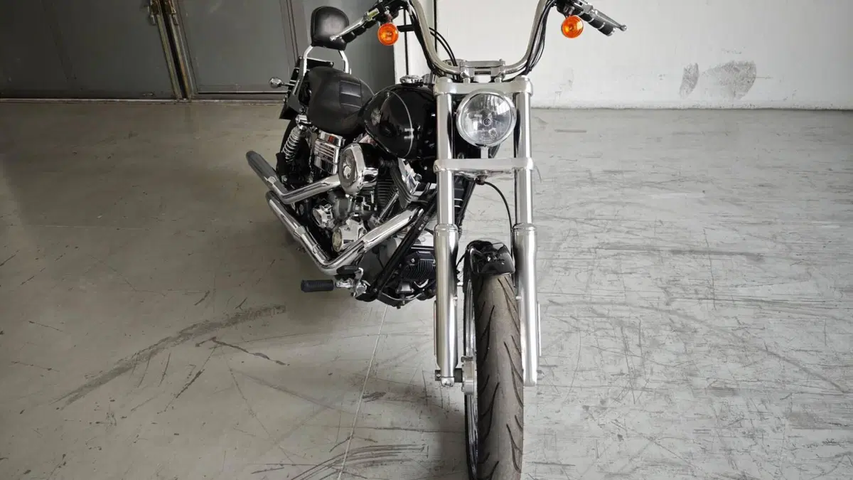 Harley-Davidson 1584 Super Glide Custom (2008 - 13) - FXDC  (3)