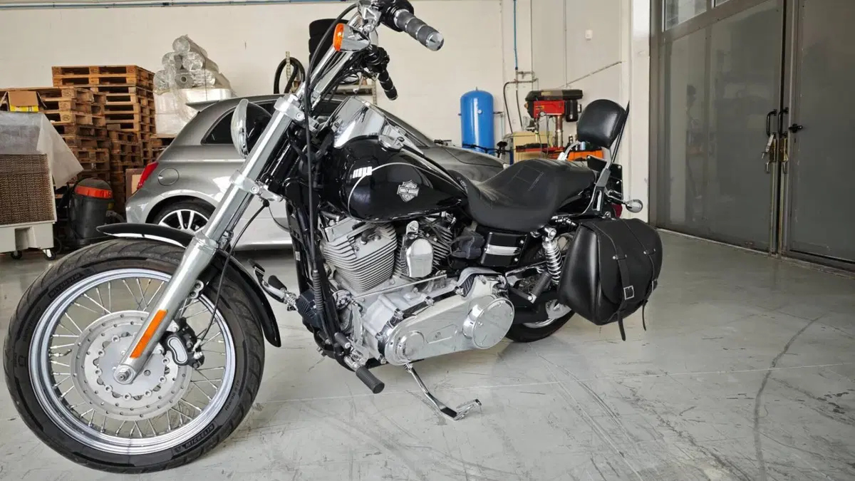 Harley-Davidson 1584 Super Glide Custom (2008 - 13) - FXDC  (4)