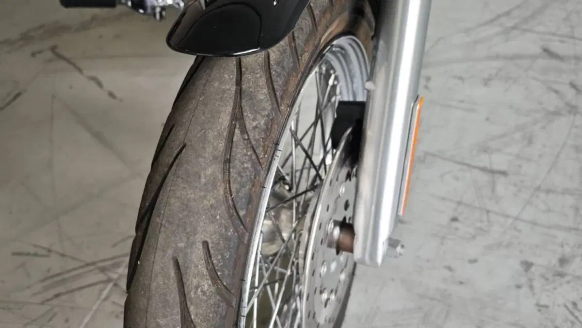 Harley-Davidson 1584 Super Glide Custom (2008 - 13) - FXDC  (5)