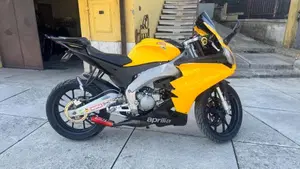 Aprilia RS4 50 (2011 - 17)  (4)