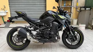 Kawasaki Z 900 (2021 - 24)  (2)
