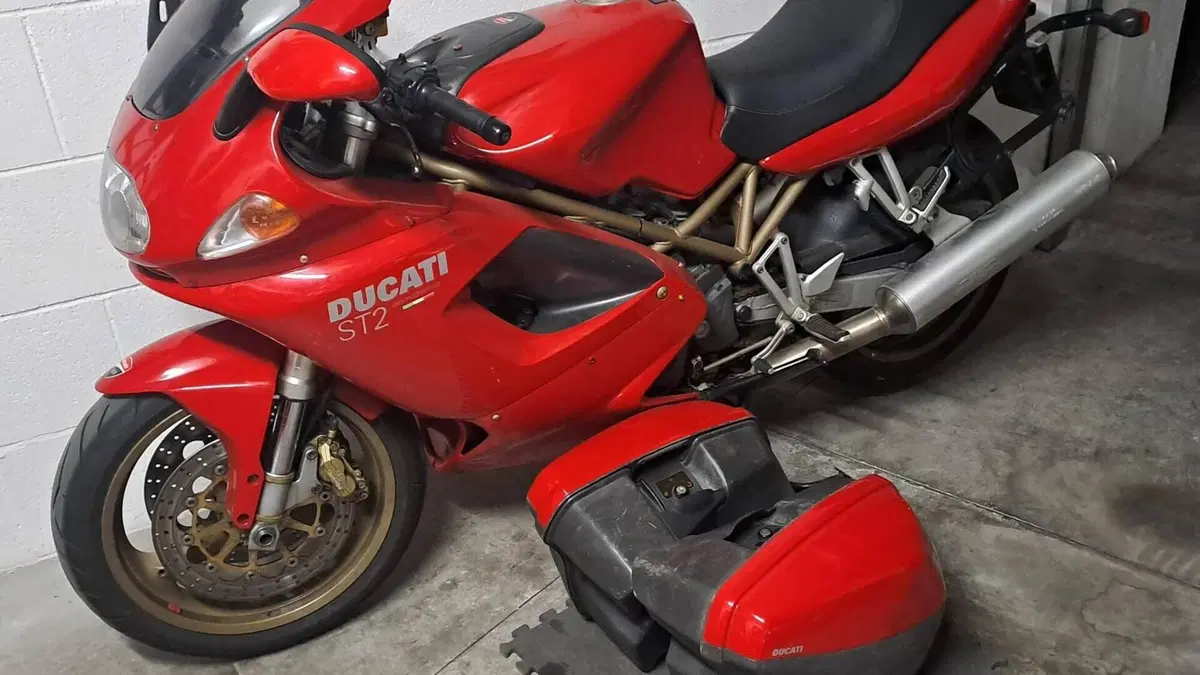Ducati ST2 (1997 - 02)  (7)