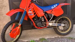 Honda   (2)