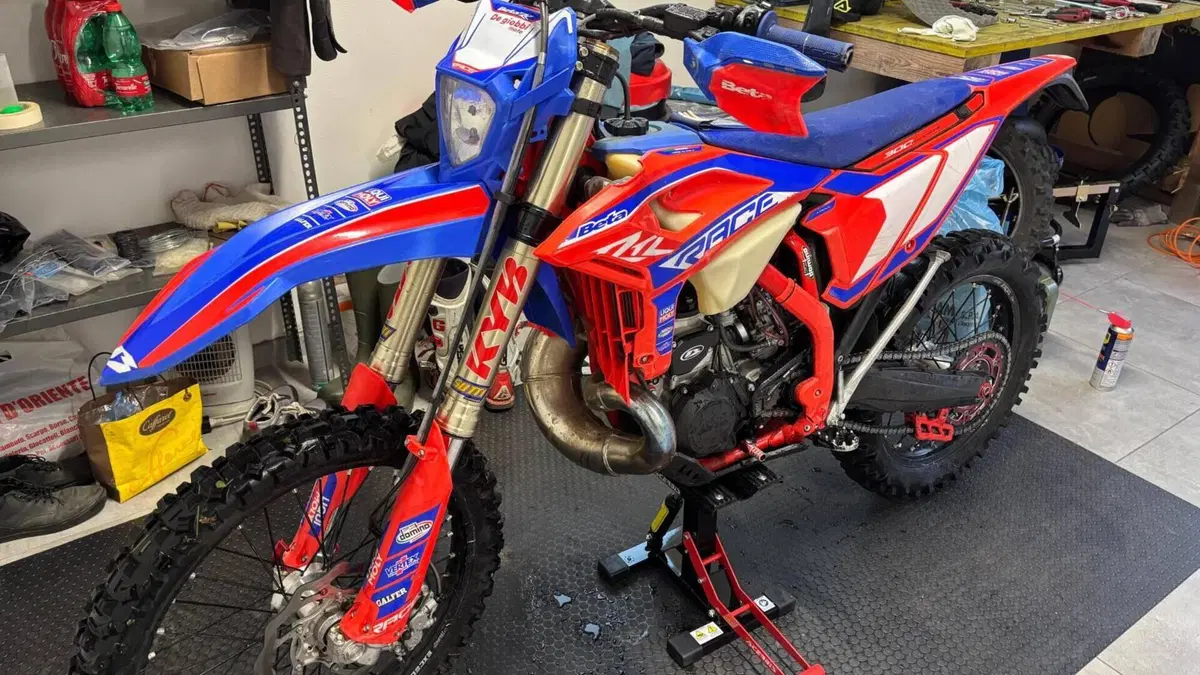 Betamotor RR 300 2T Enduro Race (2025) 