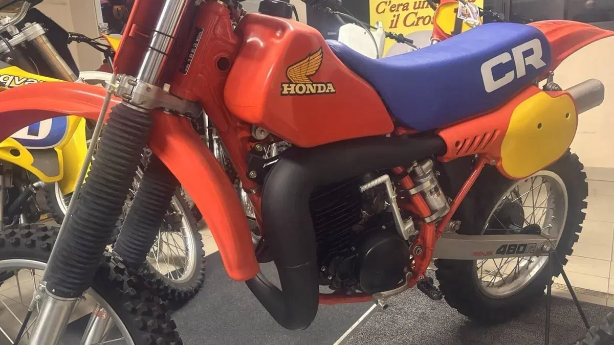 Honda   (2)