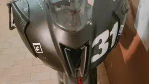 Aprilia RSV 1000 R Factory (2004 - 05)  (2)