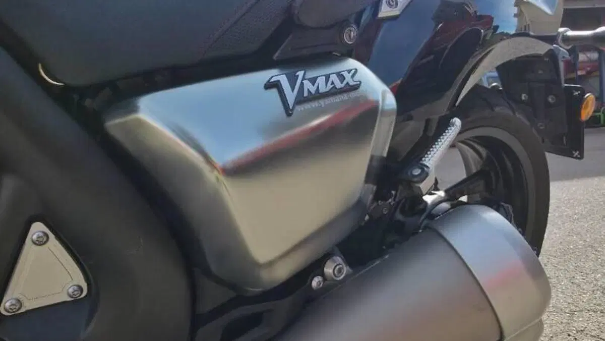 Yamaha VMAX (2008 - 17)  (5)