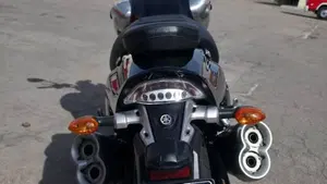 Yamaha VMAX (2008 - 17)  (10)