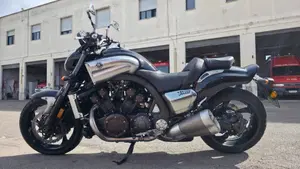 Yamaha VMAX (2008 - 17)  (14)