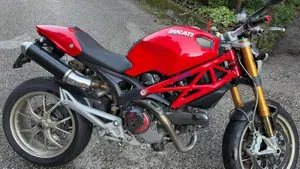 Ducati Monster 1100 S (2009 - 10)  (2)