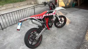 Betamotor RR 125 4T Motard LC (2021 - 23)  (2)