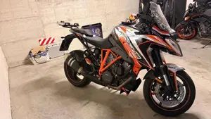 KTM 1290 Super Duke GT (2021 - 25)  (3)
