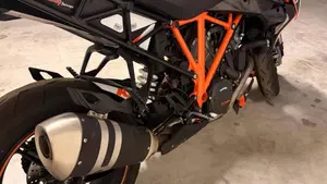 KTM 1290 Super Duke GT (2021 - 25)  (4)