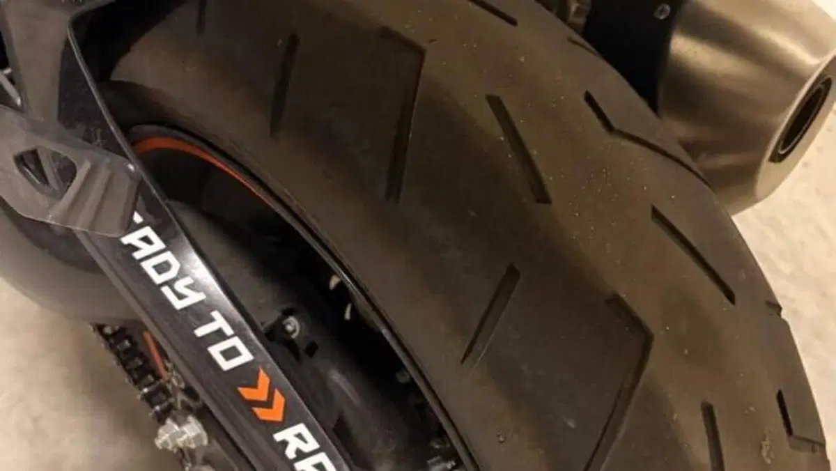 KTM 1290 Super Duke GT (2021 - 25)  (6)