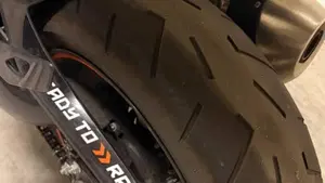 KTM 1290 Super Duke GT (2021 - 25)  (6)