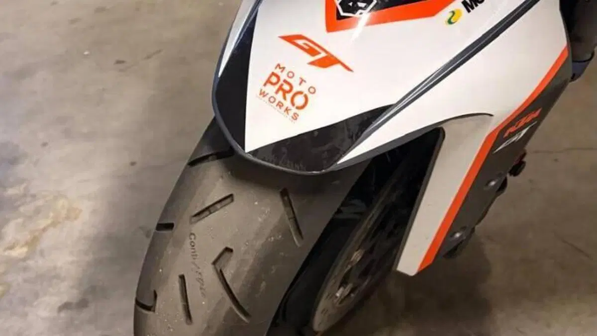 KTM 1290 Super Duke GT (2021 - 25)  (9)