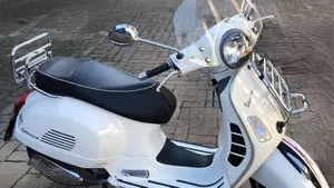 Vespa GTS 300 Super (2008 - 16)  (5)