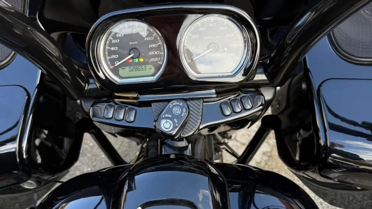 Harley-Davidson Road Glide Special (2021 - 23)  (5)