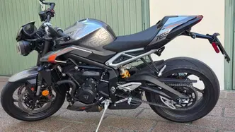 Triumph Street Triple 765 RS (2023 - 26)
