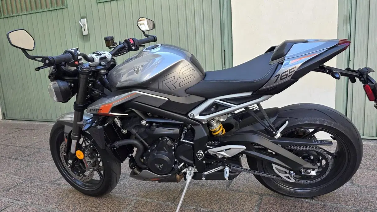 Triumph Street Triple 765 RS (2023 - 26)  (3)