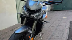 Triumph Street Triple 765 RS (2023 - 26)  (5)